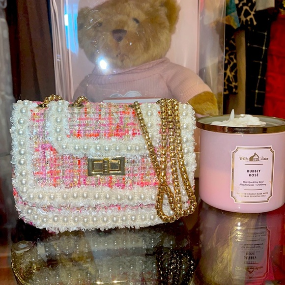 Vintage Handbags - Vintage Cottage Cute mini Pink Purse